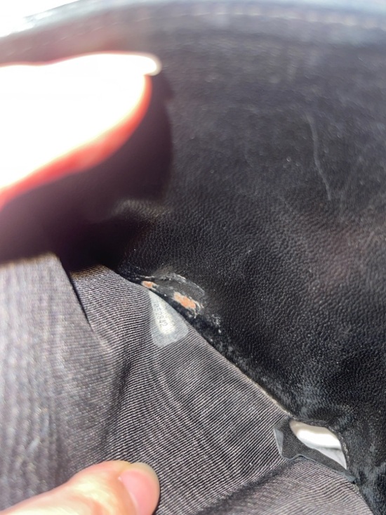 CHANEL Black Quilted Leather Wallet with Gold Chain - Picture 11 of 16